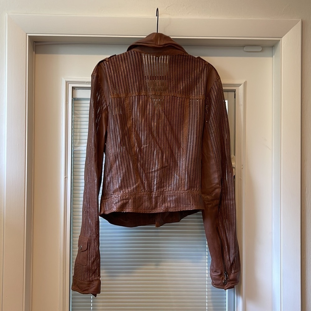 Jakett New York JOSEY PERFORATED VINTAGE LEATHER Jacket - Picture 7 of 9